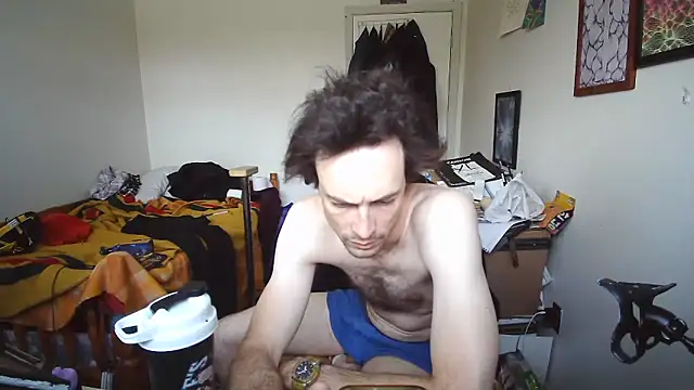 Snapshot of JohnnyMoves chatting on 05.22.26 JohnnyMoves online show from 05.22.26