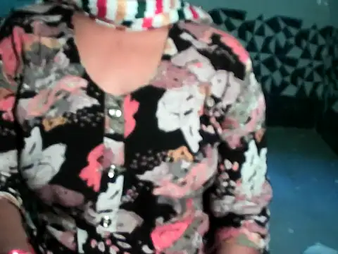 Snapshot of Hotty_Bhabhi1 chatting on 05.18.26 Hotty Bhabhi1 online show from 05.18.26