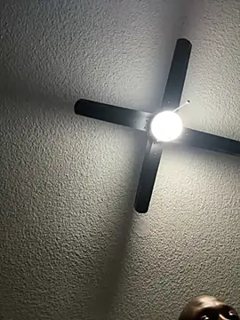 LoVEiSMor online show from 04.16.26