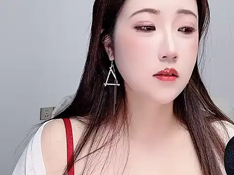 Snapshot of Eva_258899 chatting on 06.08.26 Eva 258899 online show from 06.08.26