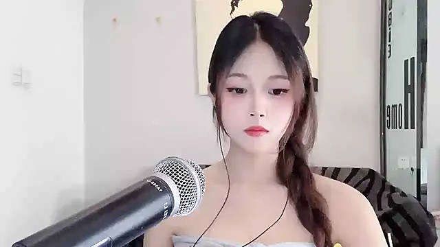 KiKi-011 online show from 05.28.26