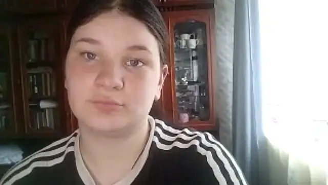 Snapshot of BeatriceMolands chatting on 05.21.26 BeatriceMolands online show from 05.21.26