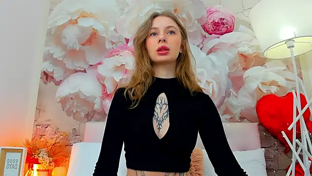 EricaLow online show from 04.30.26