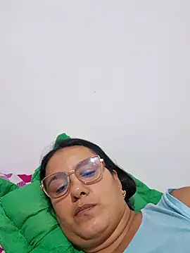 Snapshot of Samanta-42 chatting on 06.19.26 Samanta-42 online show from 06.19.26