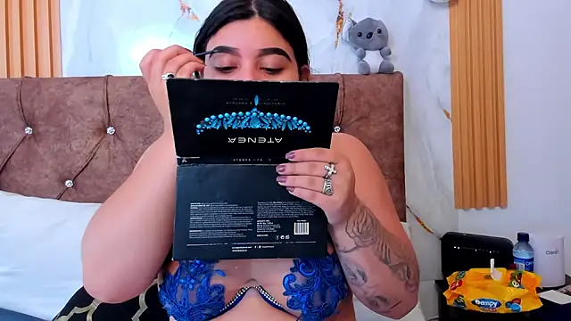 Snapshot of samantha__cruz chatting on 05.17.26 samantha cruz online show from 05.17.26