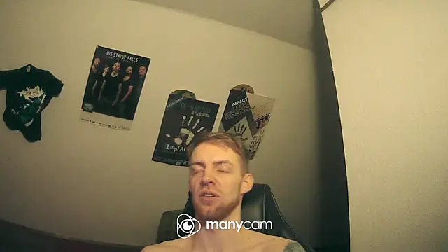 Snapshot of Milkyman7 chatting on 12.23.24 Milkyman7 online show from 12.23.24