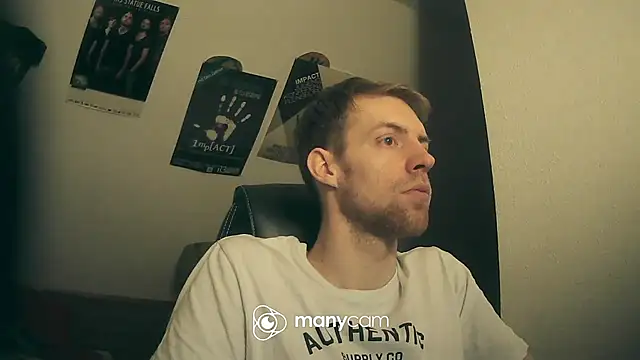 Snapshot of Milkyman7 chatting on 03.09.25 Milkyman7 online show from 03.09.25