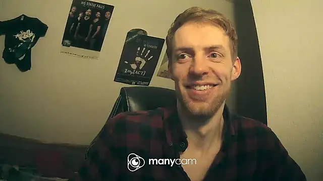 Snapshot of Milkyman7 chatting on 03.15.25 Milkyman7 online show from 03.15.25