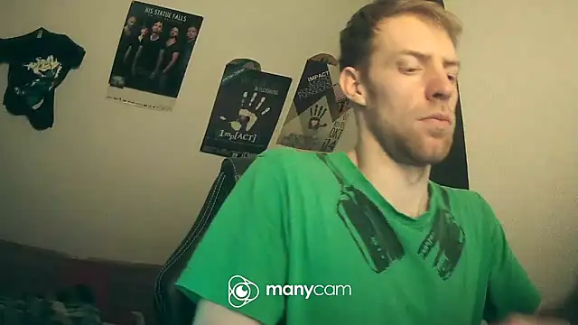 Snapshot of Milkyman7 chatting on 03.17.25 Milkyman7 online show from 03.17.25