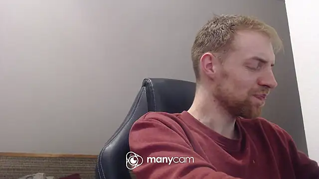 Snapshot of Milkyman7 chatting on 11.07.25 Milkyman7 online show from 11.07.25