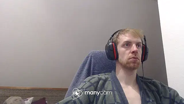 Snapshot of Milkyman7 chatting on 11.26.25 Milkyman7 online show from 11.26.25