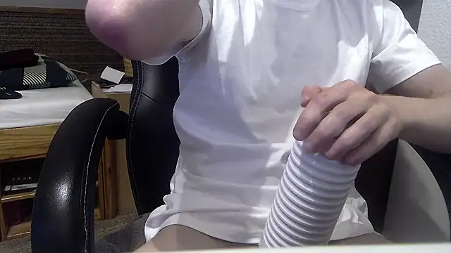 Snapshot of Milkyman7 chatting on 06.13.26 Milkyman7 online show from 06.13.26