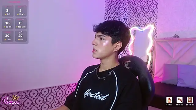 Snapshot of Damian_tay chatting on 06.23.26 Damian tay online show from 06.23.26