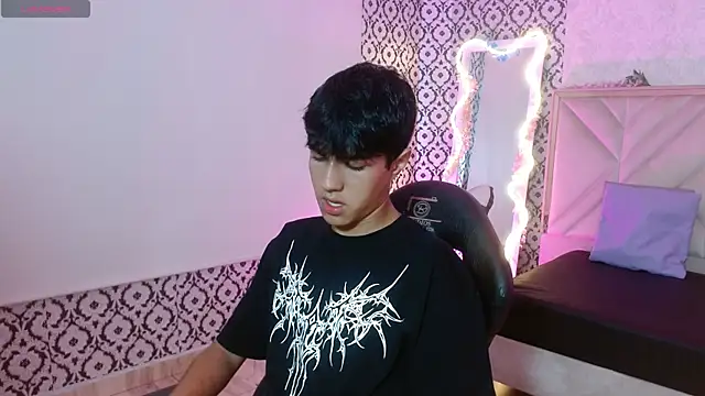 Snapshot of Damian_tay chatting on 07.02.26 Damian tay online show from 07.02.26