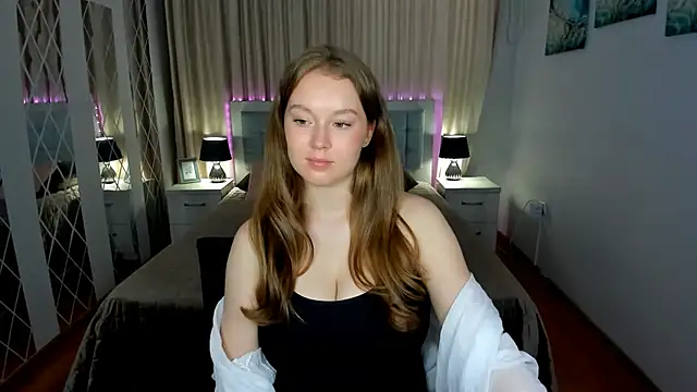 Snapshot of ValeriSunny chatting on 07.22.26 ValeriSunny online show from 07.22.26