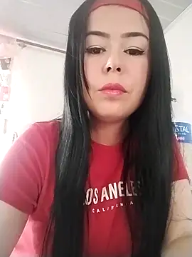 Snapshot of julietaflame chatting on 04.26.26 julietaflame online show from 04.26.26