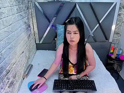 Snapshot of julietaflame chatting on 05.12.26 julietaflame online show from 05.12.26