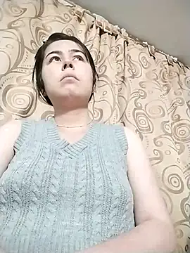 Snapshot of julietaflame chatting on 05.21.26 julietaflame online show from 05.21.26