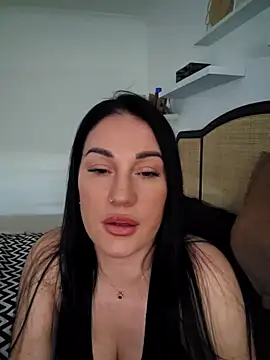 Snapshot of ashleyleeXX chatting on 04.24.26 ashleyleeXX online show from 04.24.26
