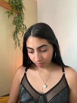 Snapshot of Lily_Rush chatting on 05.26.26 Lily Rush online show from 05.26.26