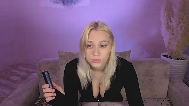KaraLiin online show from 05.29.26