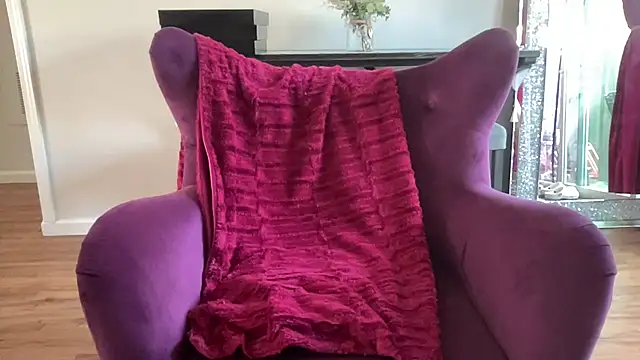 yummymommie7 online show from 05.18.26