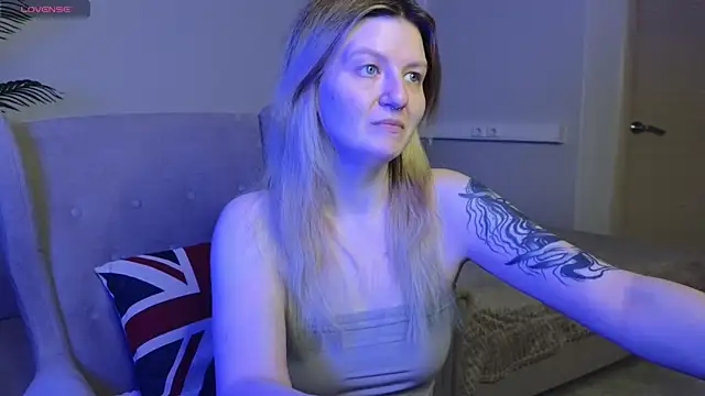 TonyaMeow online show from 06.15.26