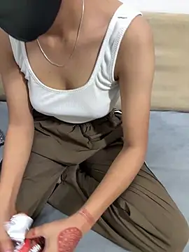 missnaina1 online show from 05.03.26
