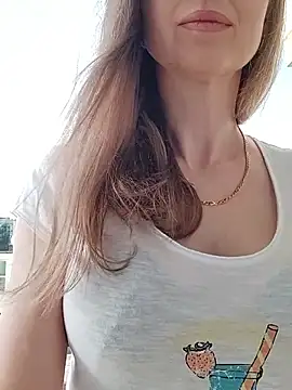 irresistibelle online show from 05.14.26