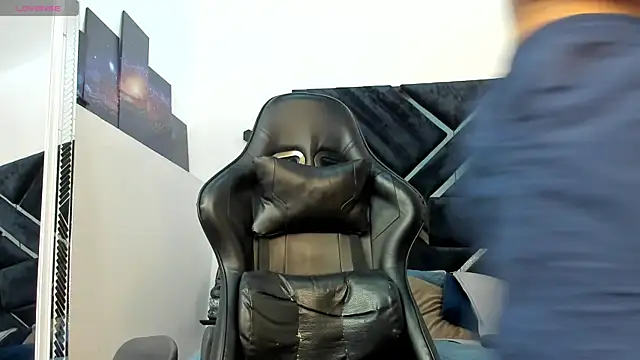 Snapshot of Jayden_VanceJS chatting on 04.25.26 Jayden VanceJS online show from 04.25.26