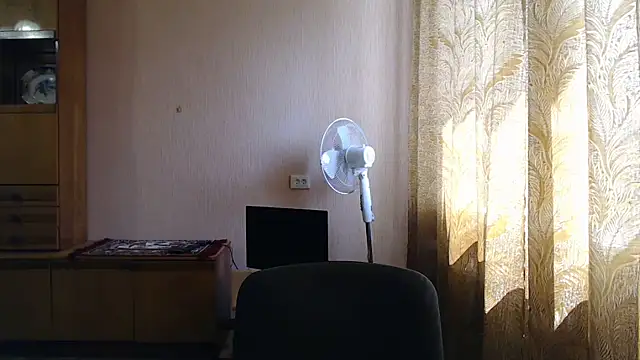 AlinaxJames online show from 04.20.26