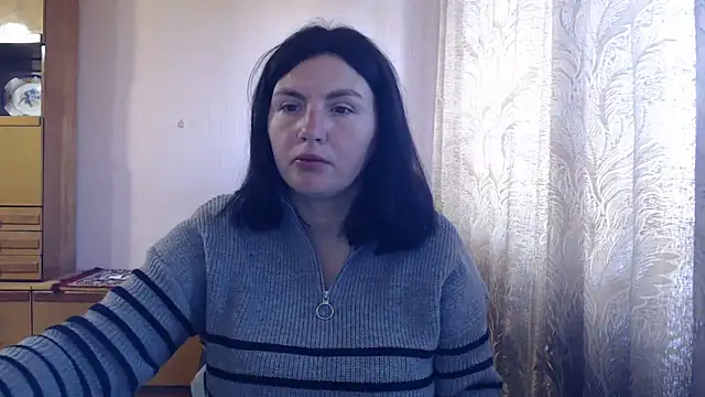 AlinaxJames online show from 04.22.26