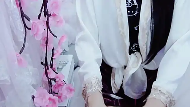 Snapshot of SexyBona chatting on 06.26.26 SexyBona online show from 06.26.26