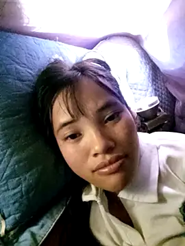 Snapshot of LucyBri01 chatting on 04.26.26 LucyBri01 online show from 04.26.26