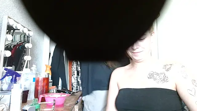 Snapshot of yourfavgirlduh chatting on 07.03.26 yourfavgirlduh online show from 07.03.26