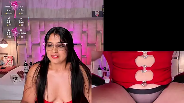 LuciaReid online show from 04.24.26