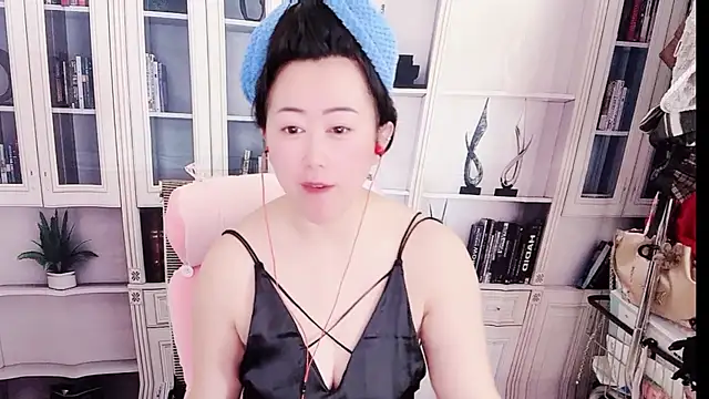 LXU9 online show from 05.13.26