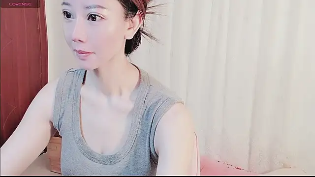 Victoria05031 online show from 05.05.26