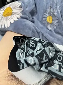 Evil21023 online show from 04.18.26