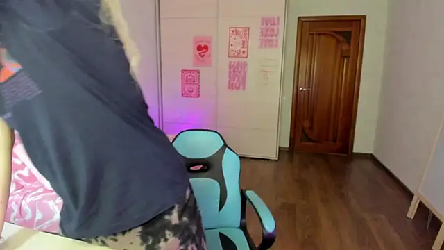 Snapshot of milliKira006 chatting on 06.05.26 milliKira006 online show from 06.05.26
