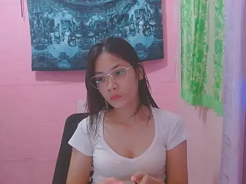 Snapshot of Sweetsexylady19 chatting on 05.31.26 Sweetsexylady19 online show from 05.31.26