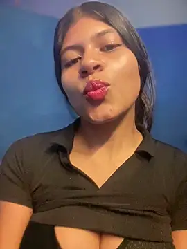 Snapshot of ElahiaMarquez chatting on 05.29.26 ElahiaMarquez online show from 05.29.26
