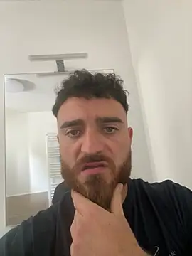 Snapshot of ildoge chatting on 05.11.26 ildoge online show from 05.11.26