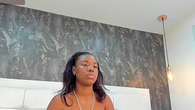 Snapshot of MiaJacksson chatting on 07.13.26 MiaJacksson online show from 07.13.26