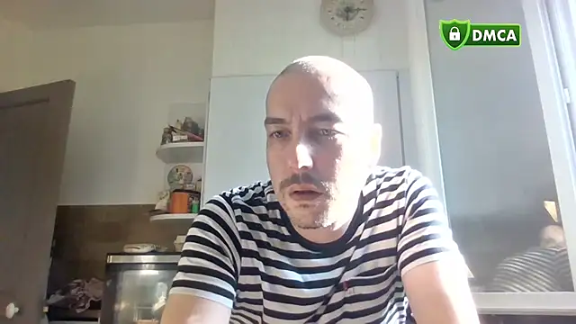 Snapshot of jyl151 chatting on 07.17.26 jyl151 online show from 07.17.26