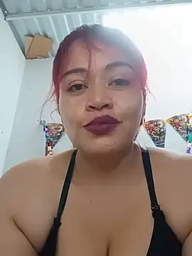 Snapshot of Amaranta-Luque chatting on 06.15.26 Amaranta-Luque online show from 06.15.26
