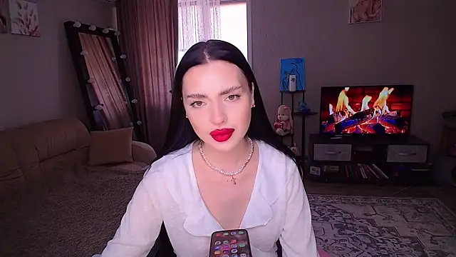 yoursLina online show from 05.16.26