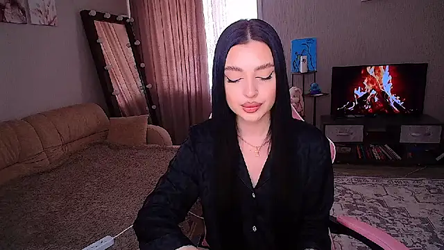 yoursLina online show from 05.29.26