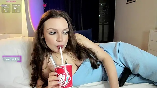 sweettitsbby online show from 06.04.26