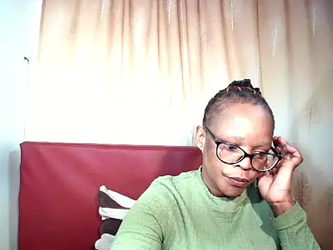 Snapshot of Ebony_Bloom69 chatting on 07.08.26 Ebony Bloom69 online show from 07.08.26